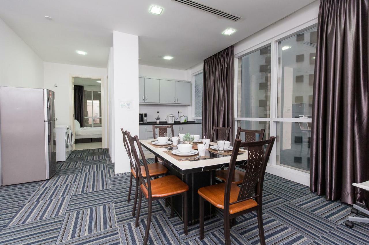 Binjai 8 Klcc By Psm Luxury Suites Kuala Lumpur Extérieur photo